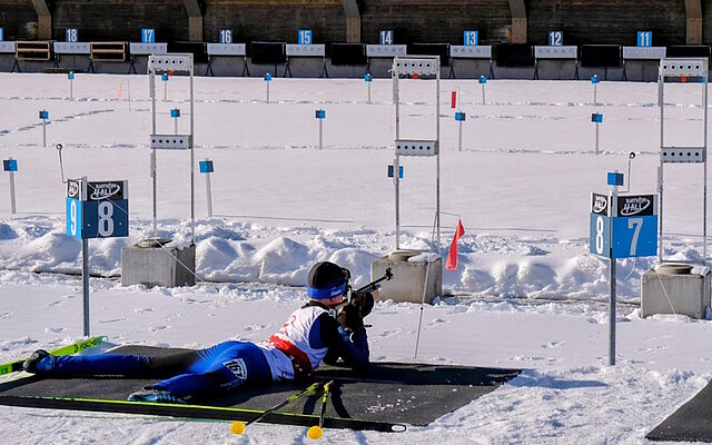 Orlando Cathry, beim Liegendschiessen in Notschrei (D), qualifizierte sich dank dem 5. Platz in der Cup-Gesamtwertung für einen Ländervergleich in Seefeld (A) (Bild Flavia Cathry) Orlando Cathry, beim Liegendschiessen in Notschrei (D), qualifizierte sich dank dem 5. Platz in der Cup-Gesamtwertung für einen Ländervergleich in Seefeld (A) (Bild Flavia Cathry)